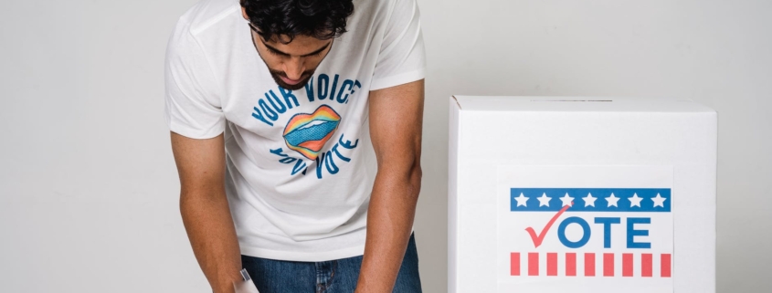 Man voting